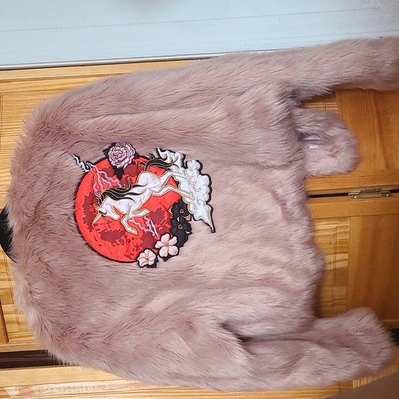 Nicki Manaj Faux Fur Coat - Picture 2 of 2